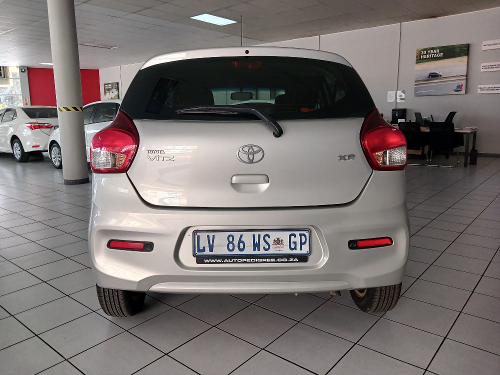 2024 VITZ 1.0 XR