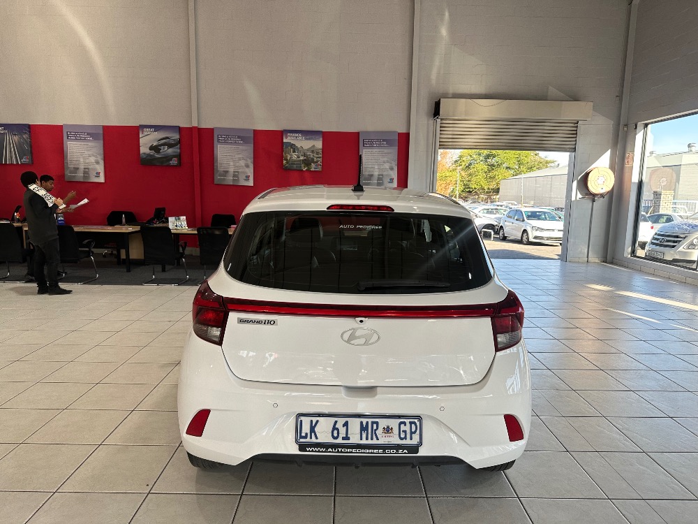 2023 GRAND i10 1.0 MOTION/PREMIUM