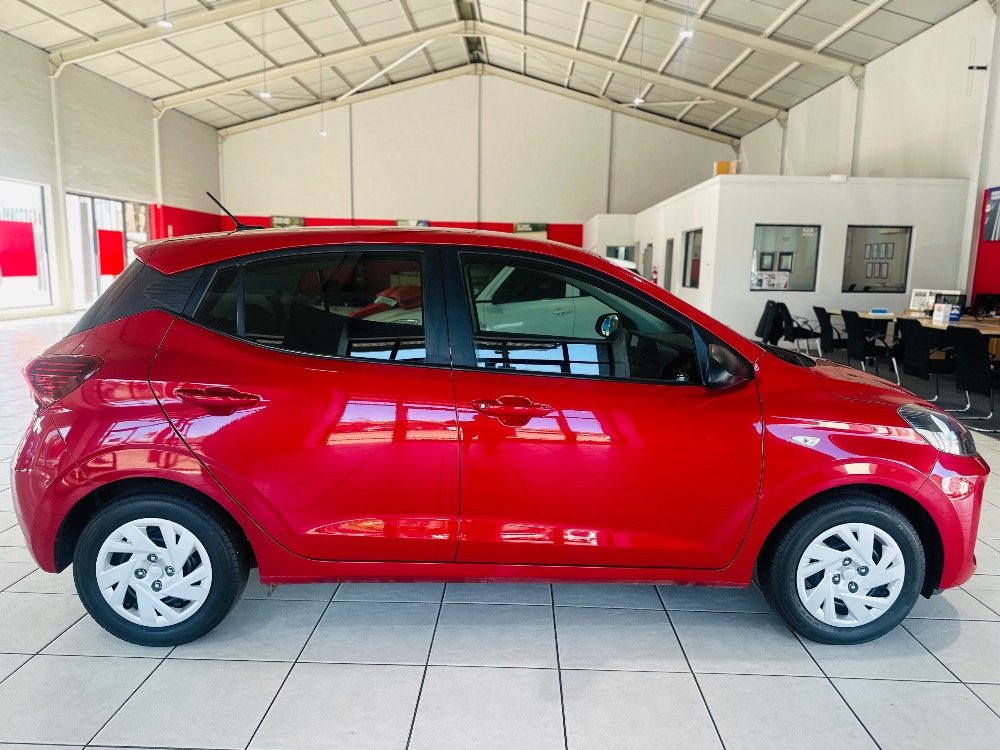 2023 GRAND i10 1.0 MOTION/PREMIUM