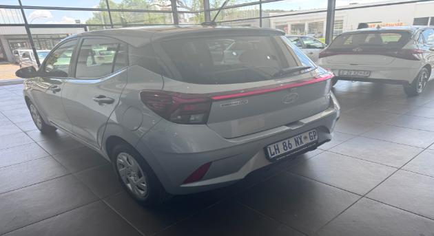 2023 GRAND i10 1.0 MOTION/PREMIUM
