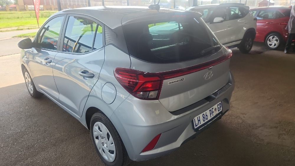 2023 GRAND i10 1.0 MOTION/PREMIUM