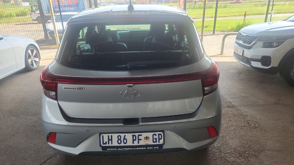 2023 GRAND i10 1.0 MOTION/PREMIUM