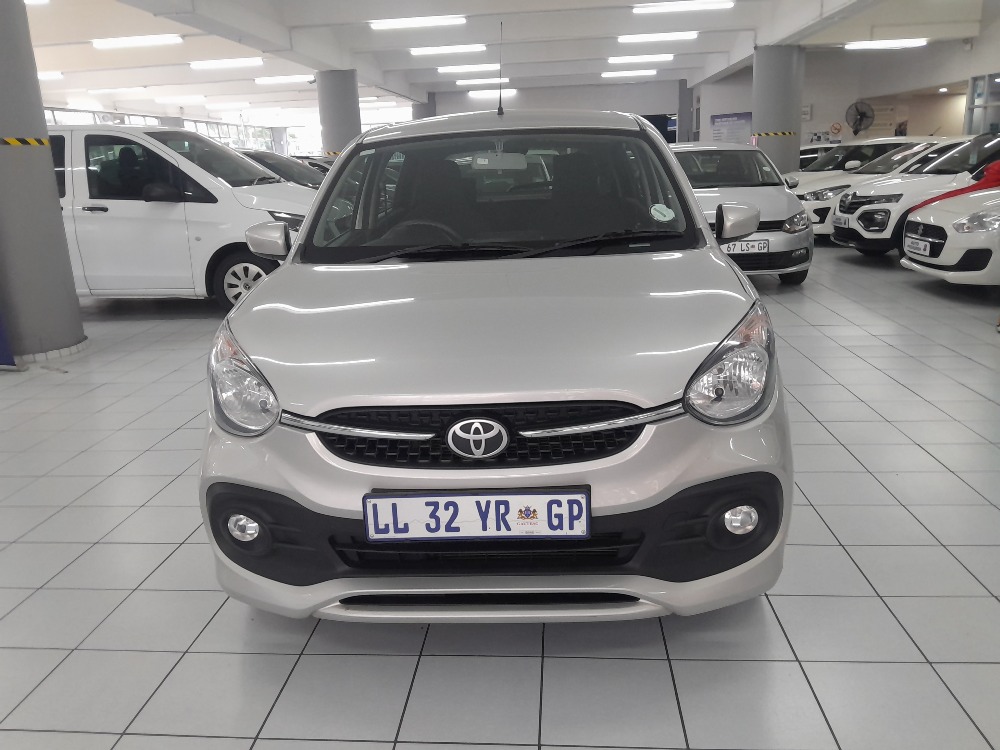 2023 VITZ 1.0 XR AMT