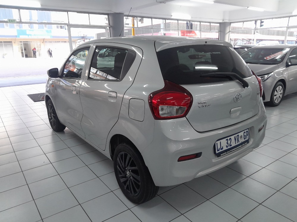 2023 VITZ 1.0 XR AMT