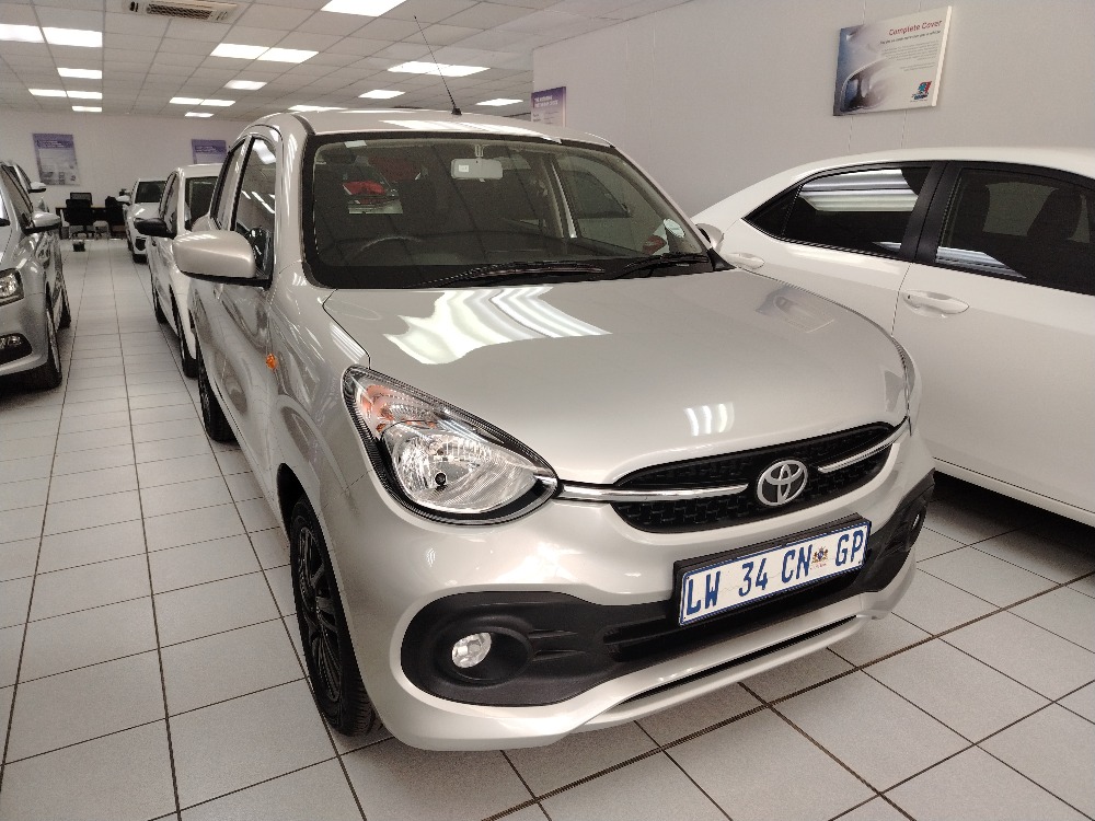 2024 VITZ 1.0 XR