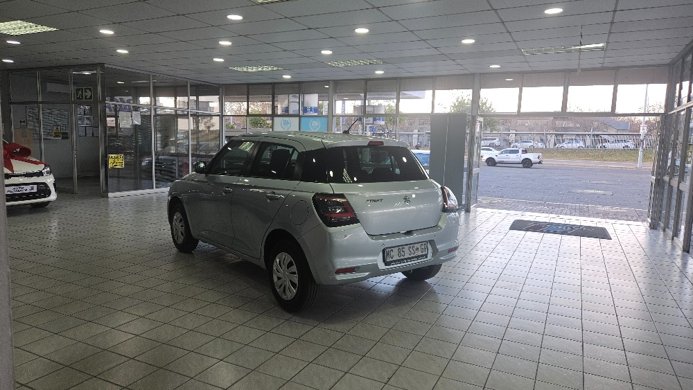 2025 SWIFT 1.2 GL