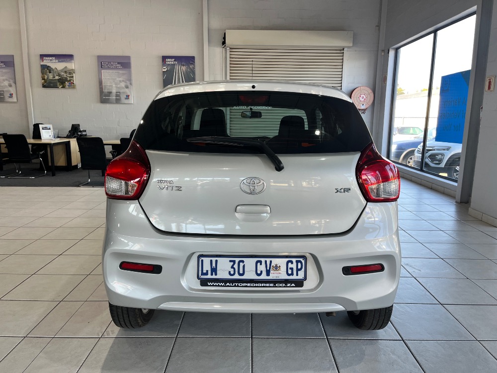 2024 VITZ 1.0 XR