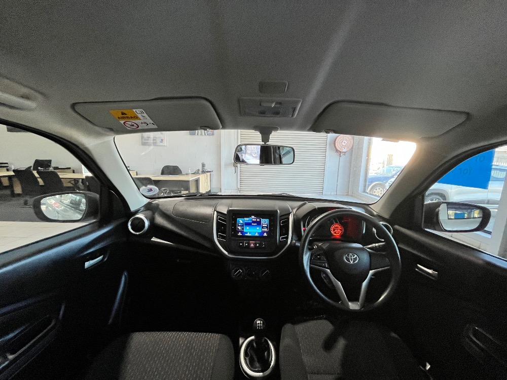2024 VITZ 1.0 XR