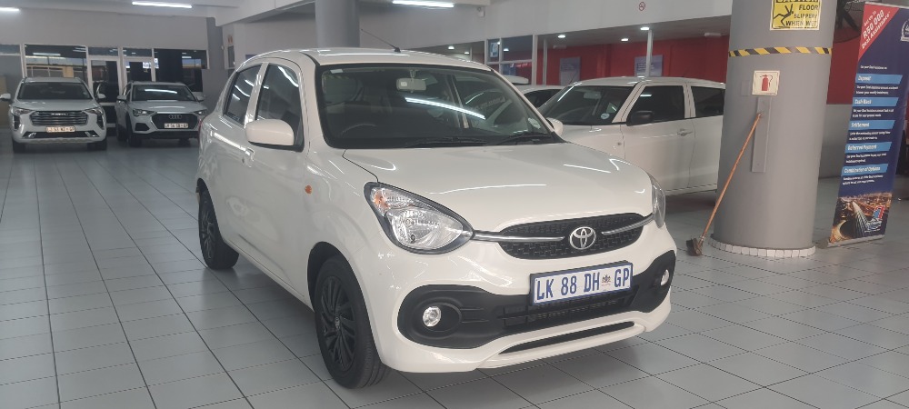 2023 Toyota Vitz