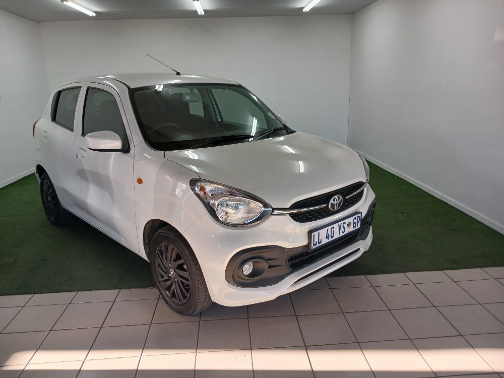 2023 Toyota Vitz