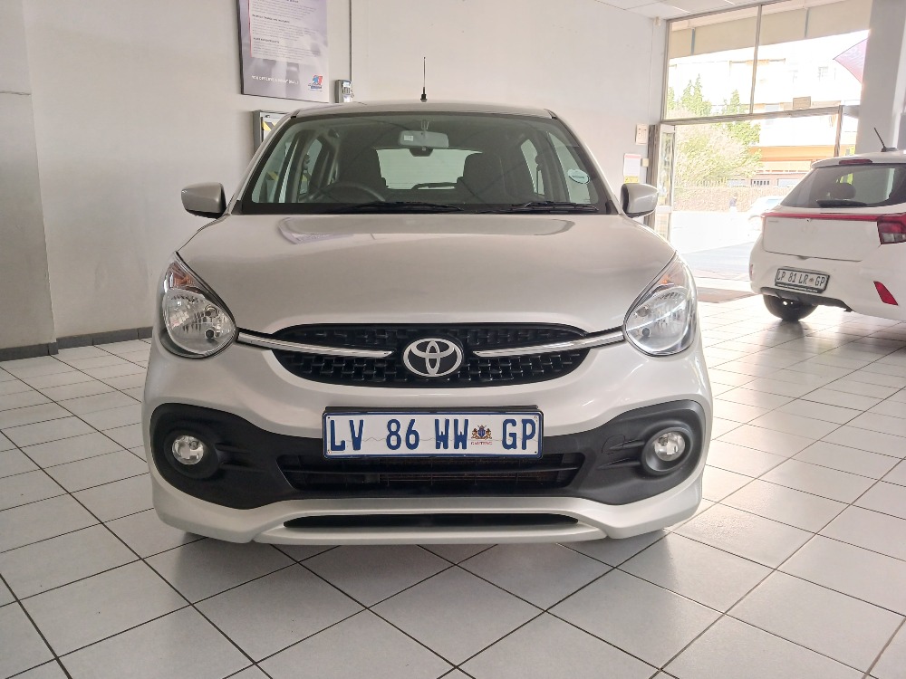 2024 VITZ 1.0 XR