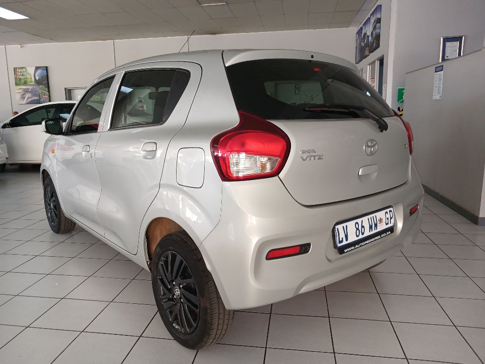 2024 VITZ 1.0 XR