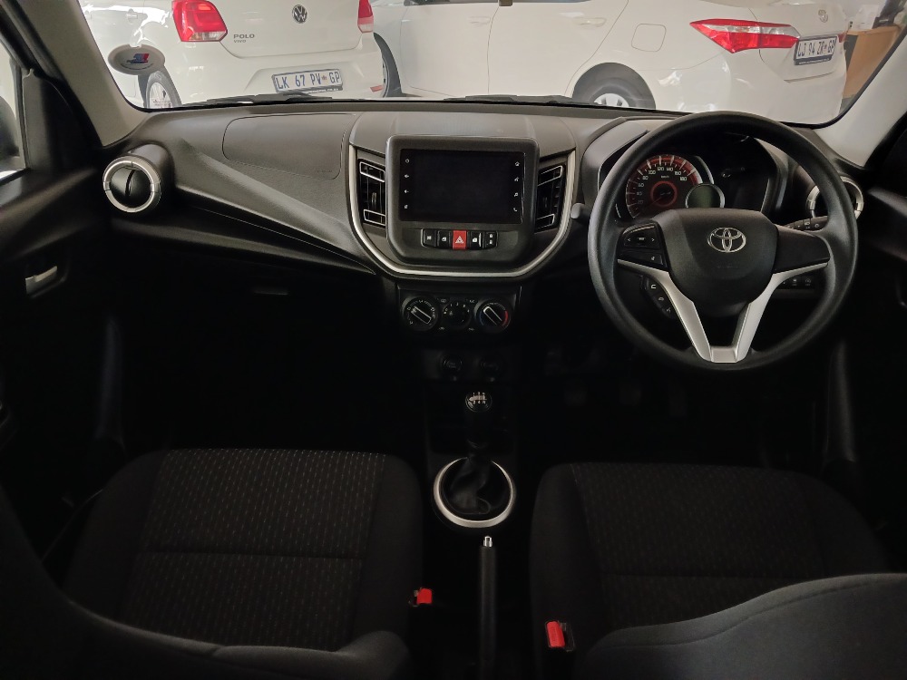 2024 VITZ 1.0 XR