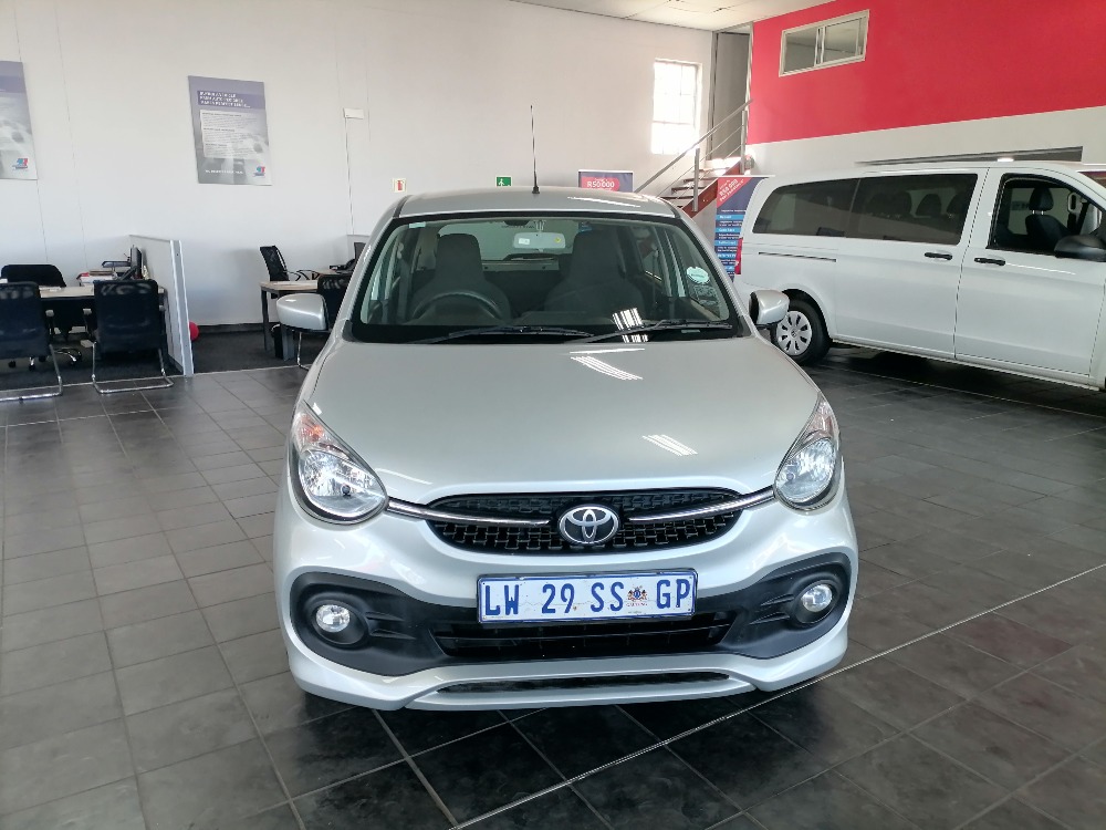 2024 VITZ 1.0 XR