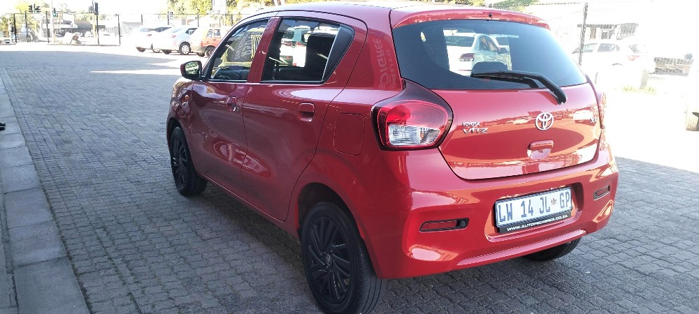 2024 VITZ 1.0 XR