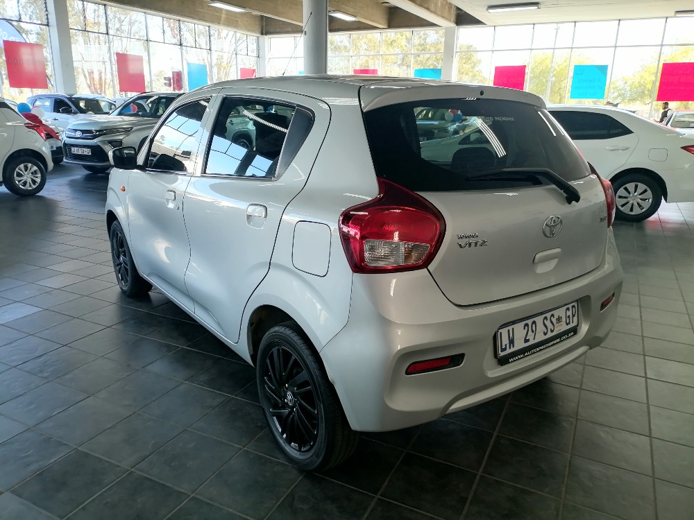 2024 VITZ 1.0 XR