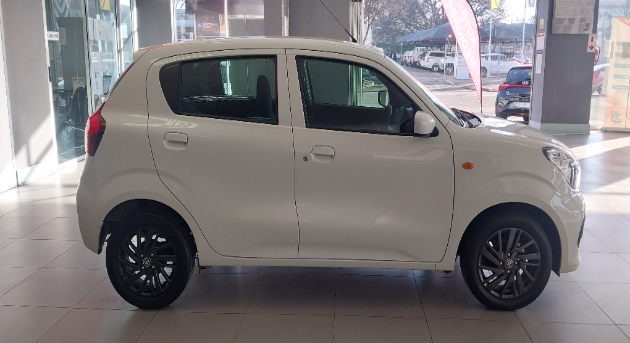 2023 VITZ 1.0 XR AMT
