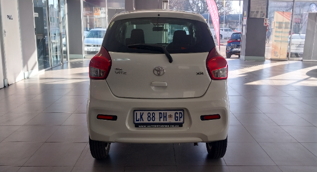 2023 VITZ 1.0 XR AMT