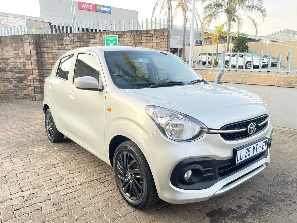 2023 VITZ 1.0 XR AMT