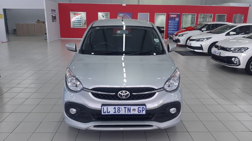 2023 VITZ 1.0 XR AMT