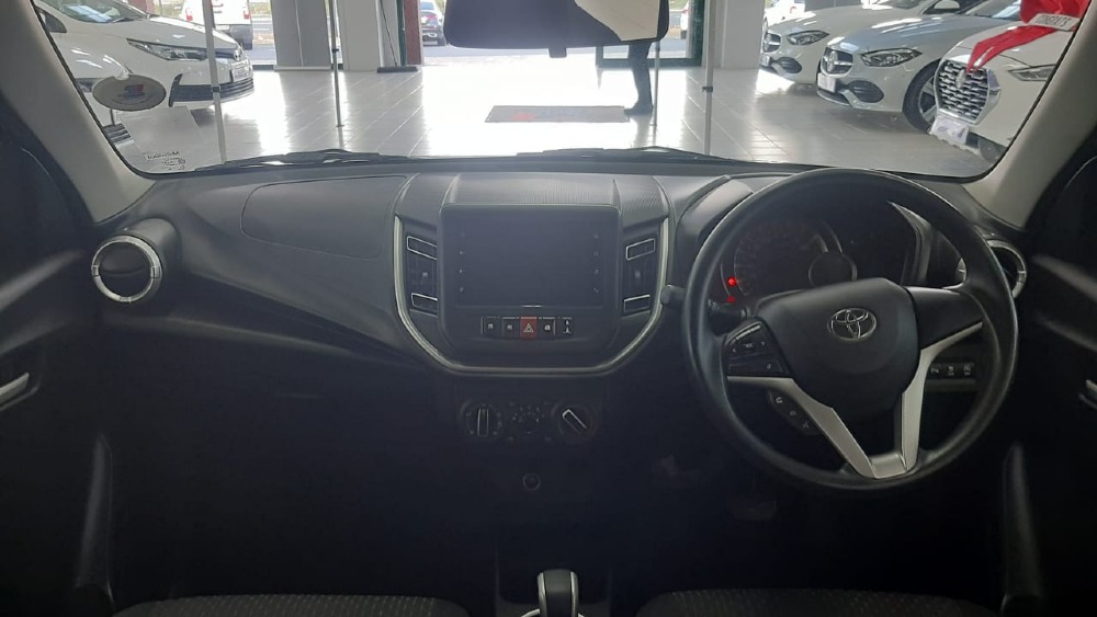 2023 VITZ 1.0 XR AMT