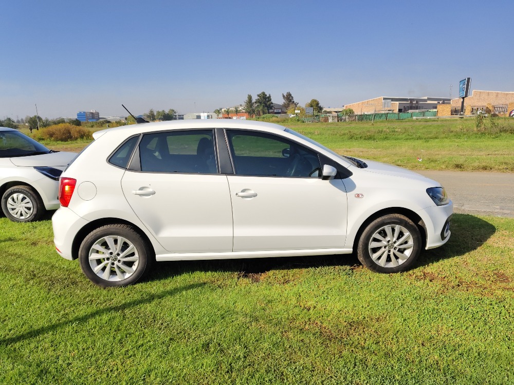 2024 POLO VIVO 1.6 LIFE TIP (5DR)